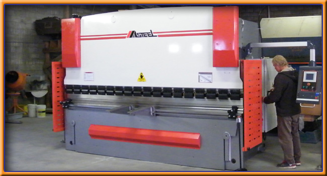 New Wave Docks - 100 Mile House, BC - Phone Mike McNeil 250-395-3668 - 190 Ton - 12ft. Press Brake